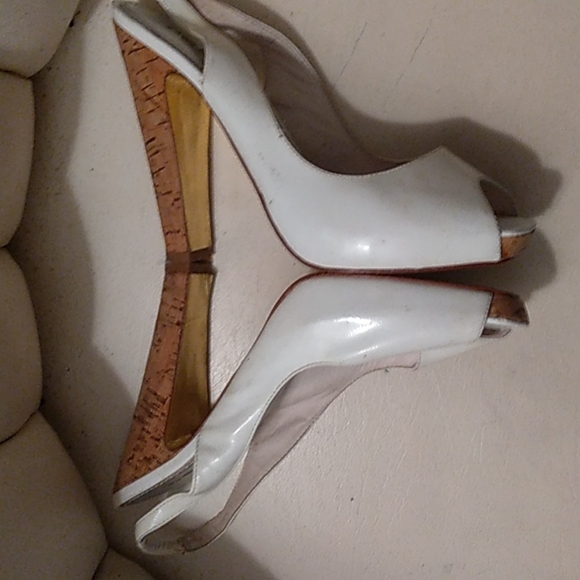 Womens white patent leather peep toe slingback pumps by bebe - Picture 7 of 9